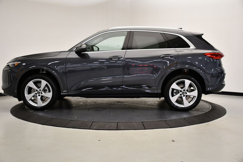 2025 Audi Q5 2.0T Premium Plus photo 2