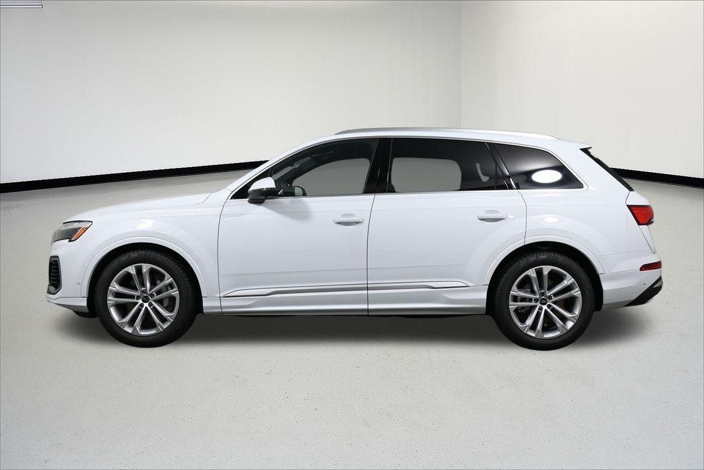 New 2025 Audi Q7 55 Premium SUV