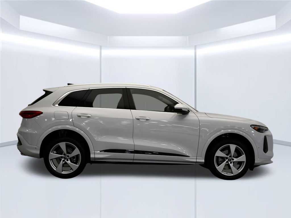 2025 Audi Q5 Premium Plus - Photo 6