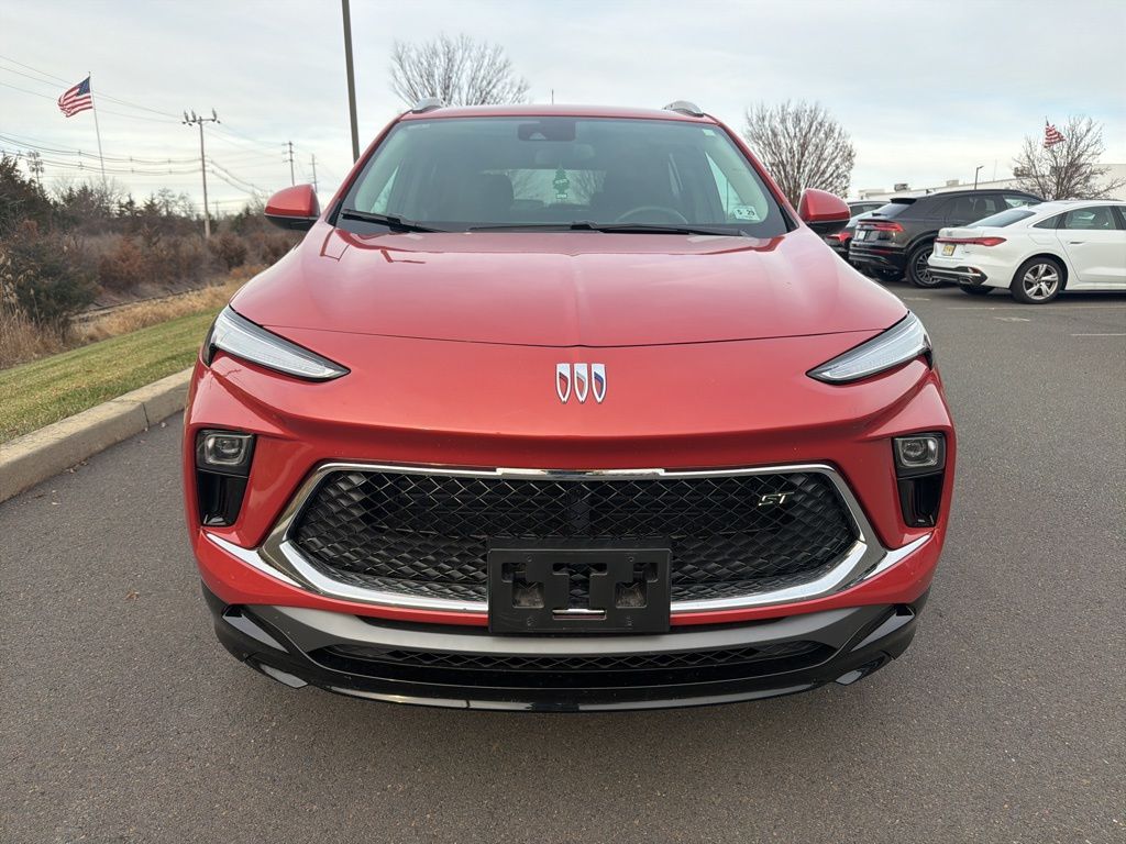 2024 Buick Encore GX Sport Touring photo 2