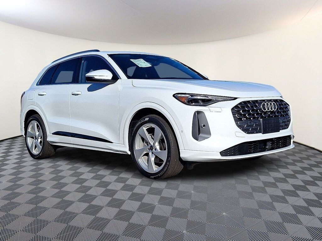 New 2025 Audi Q5 2.0T Premium SUV