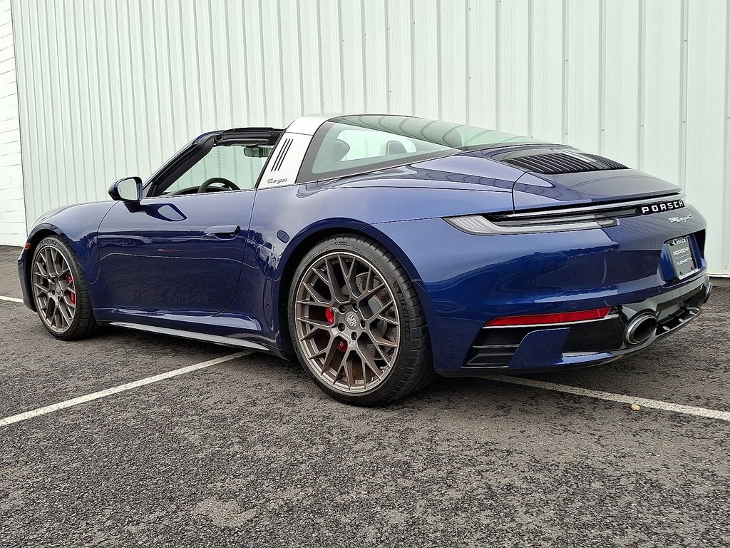 2024 Porsche 911 Targa 4S photo 3