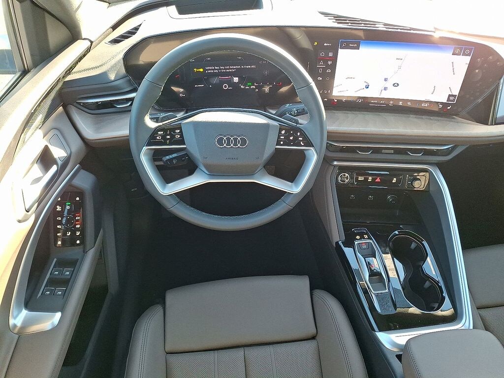 New 2025 Audi Q5 2.0T Premium SUV