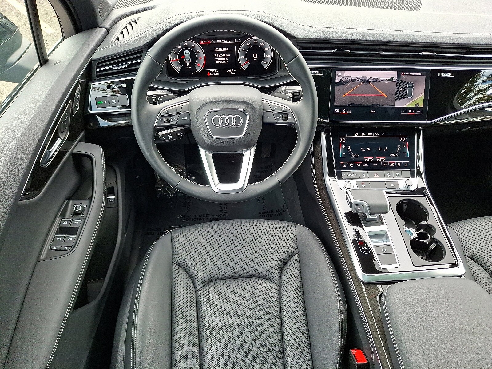 2025 Audi Q7 45 Premium Plus photo 2