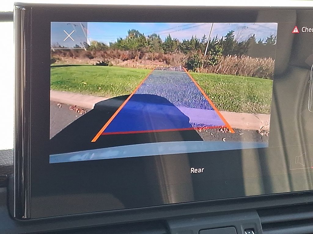 2023 Audi Q5 Sportback 45 S line Premium photo 4