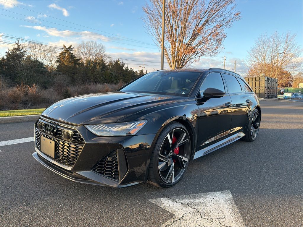 2021 Audi RS 6 Avant Base photo 3