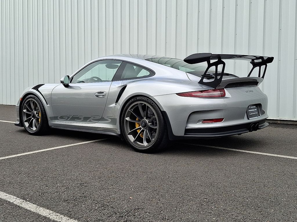 2016 Porsche 911 GT3 RS Coupe photo 3