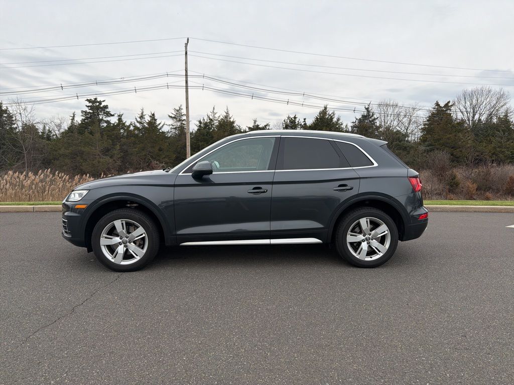 2018 Audi Q5 2.0T Premium Plus photo 3