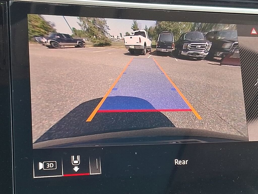 New 2025 Audi Q7 55 Premium SUV