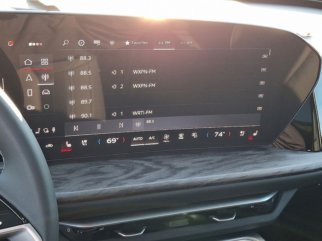 New 2025 Audi Q5 2.0T Premium SUV