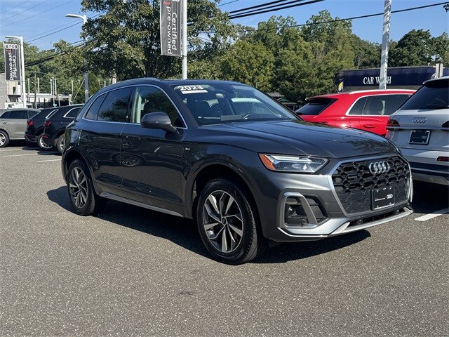 2023 Audi Q5 45 S line Premium photo 3