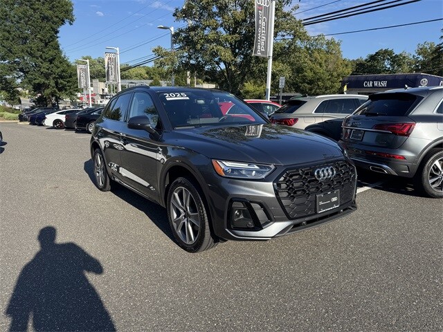 2025 Audi Q5 45 S line Premium photo 2