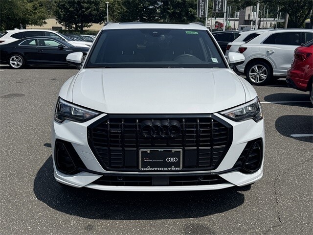 2022 Audi Q3 S line Premium photo 3