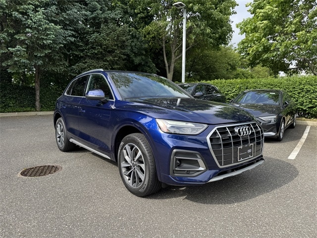 Used 2021 Audi Q5 Premium Plus with VIN WA1BAAFY9M2035956 for sale in Huntington Station, NY