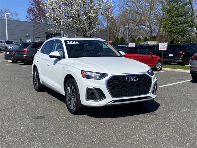 Used 2022 Audi Q5 Premium with VIN WA1GAAFYXN2061778 for sale in Huntington Station, NY