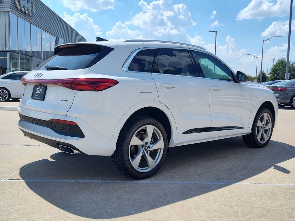 New 2026 Audi Q5 2.0T Premium Plus SUV