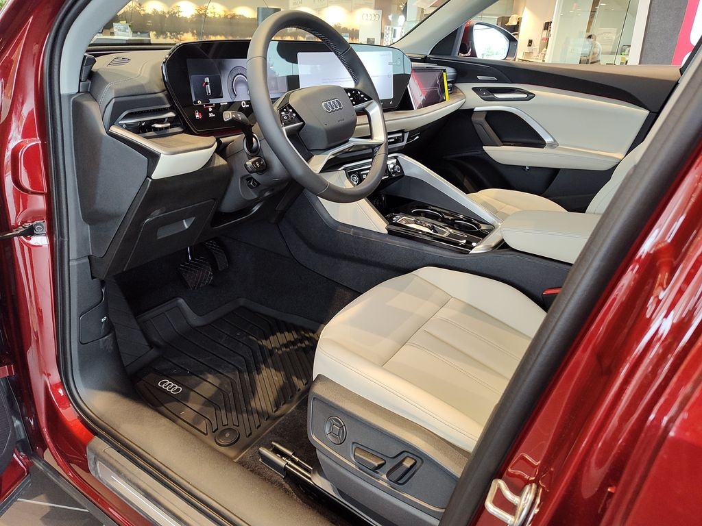 New 2026 Audi Q5 2.0T Premium Plus SUV