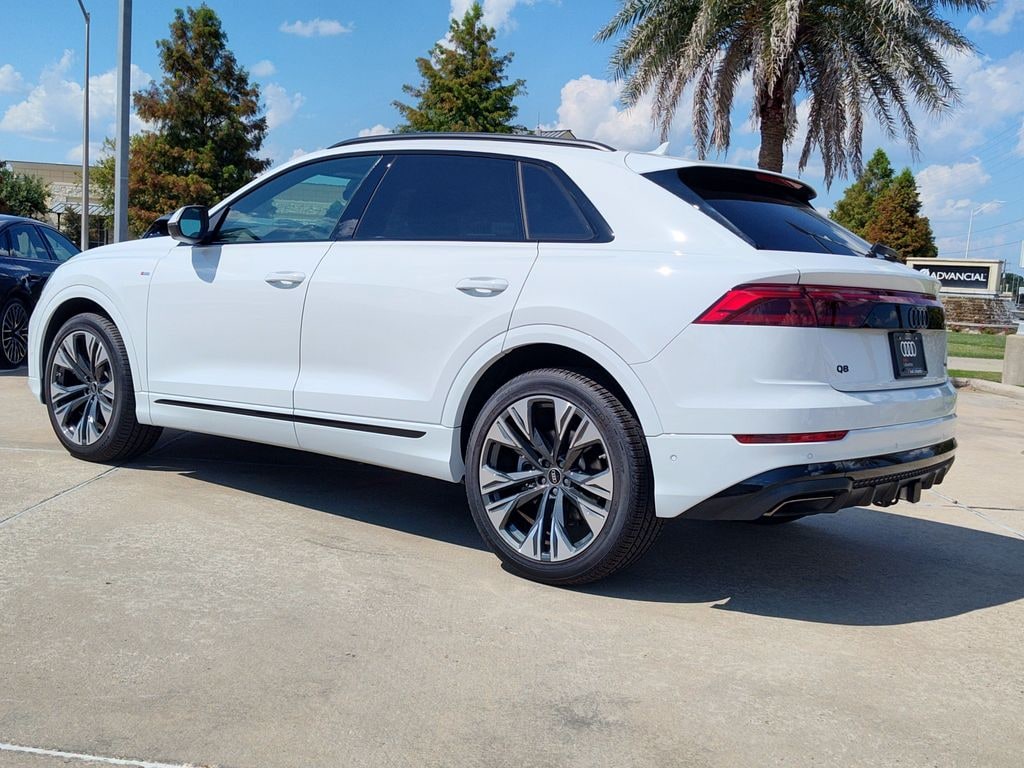 New 2026 Audi Q8 SUV