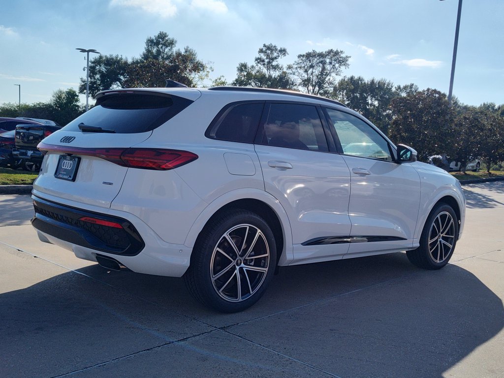 New 2026 Audi Q5 2.0T Prestige SUV