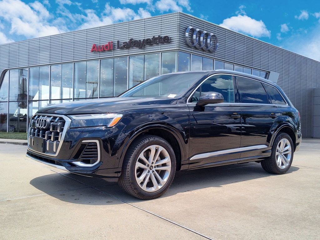 2025 Audi Q7 55 Premium Plus
