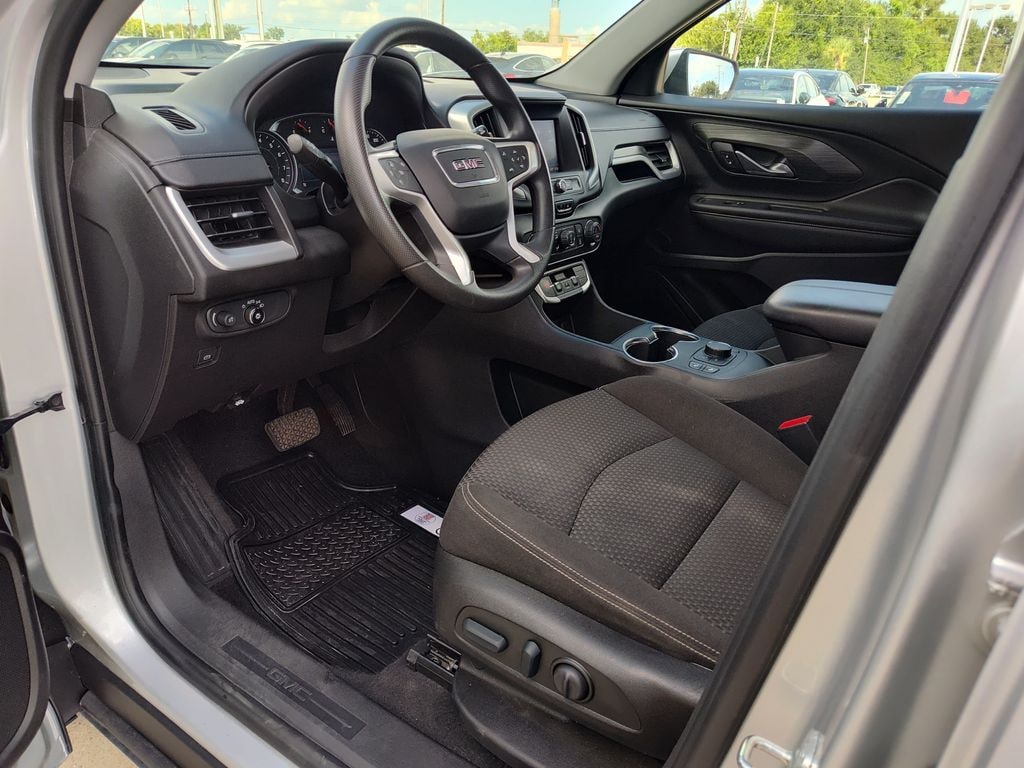 Used 2022 GMC Terrain SLE SUV