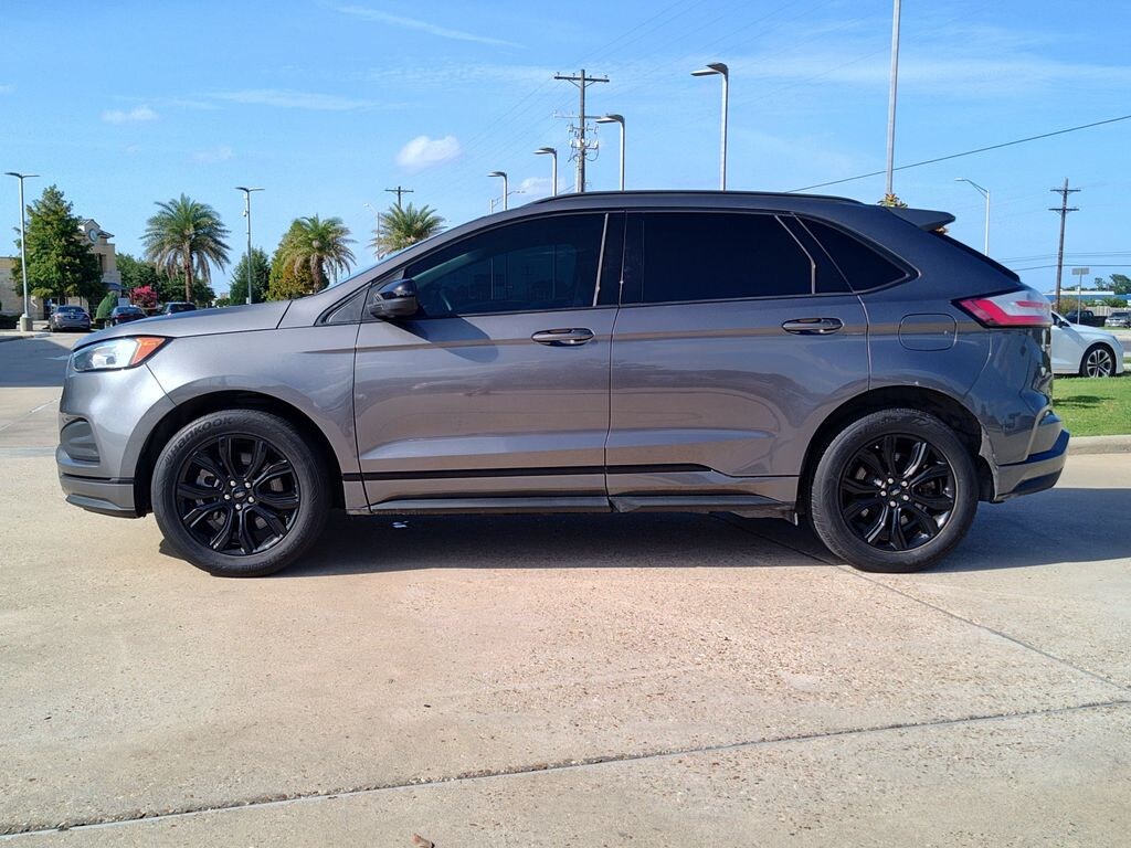 Used 2022 Ford Edge SE SUV