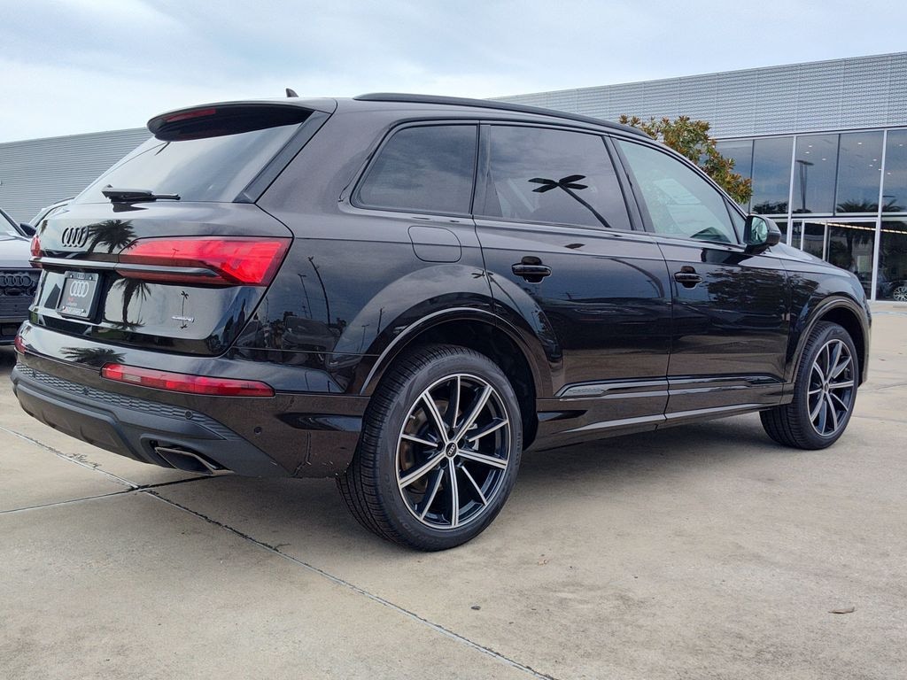 New 2026 Audi Q7 45 Premium Plus SUV