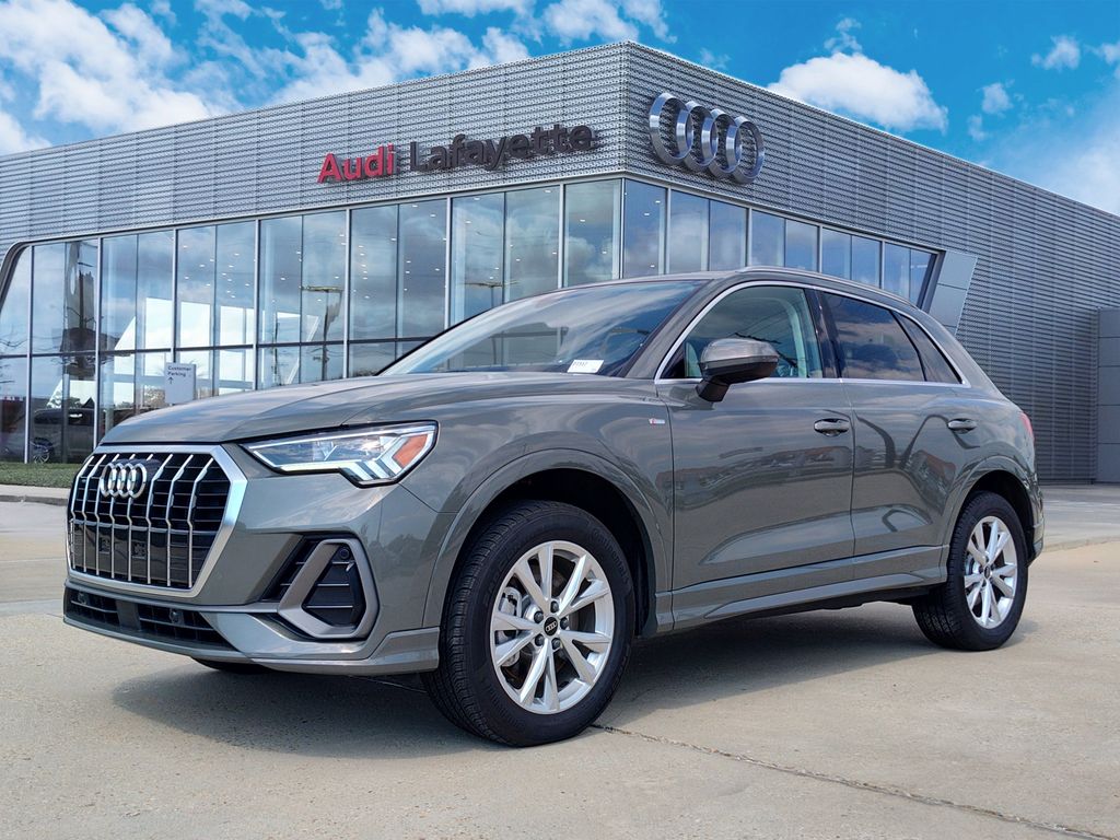 2025 Audi Q3 45 TFSI S Line Premium quattro's photo
