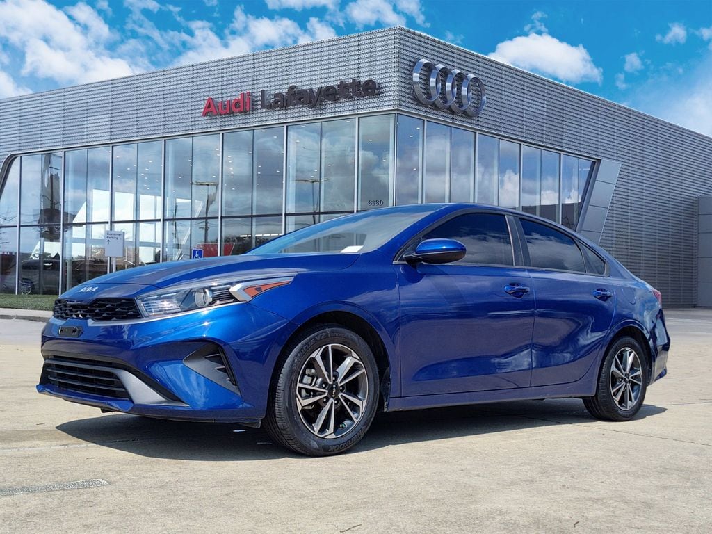 2024 Kia Forte LXS AT's photo