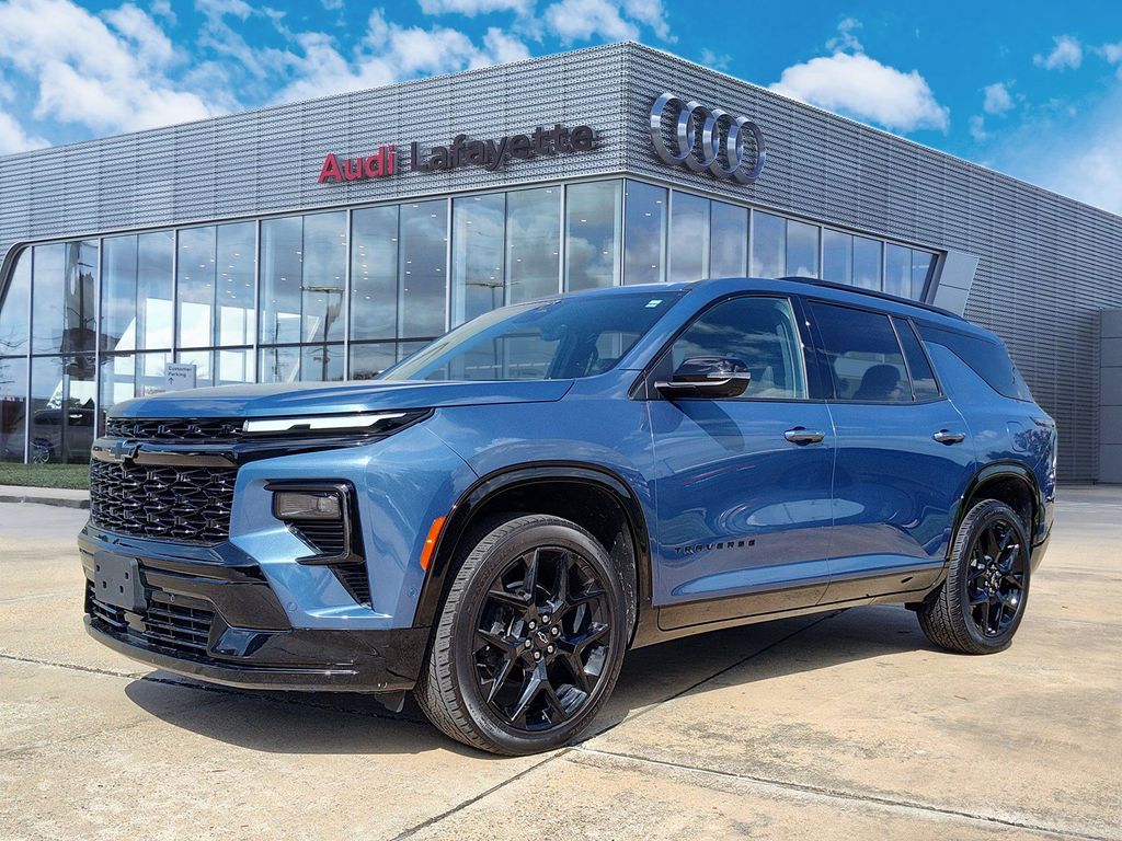 2025 Chevrolet Traverse RS