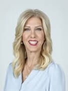 Staff member Kim Elswick from ID_3113ff