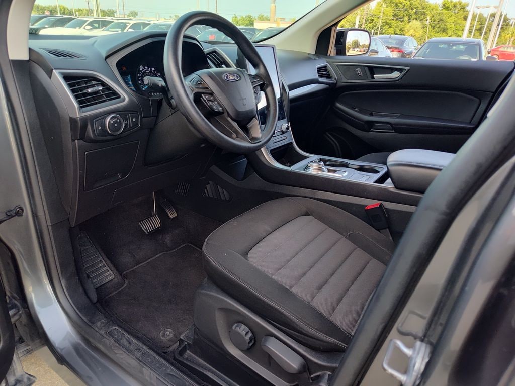Used 2022 Ford Edge SE SUV