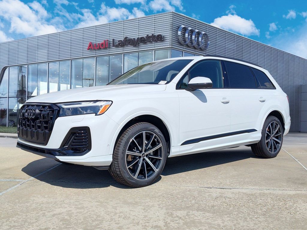 2026 Audi Q7 45 Premium Plus