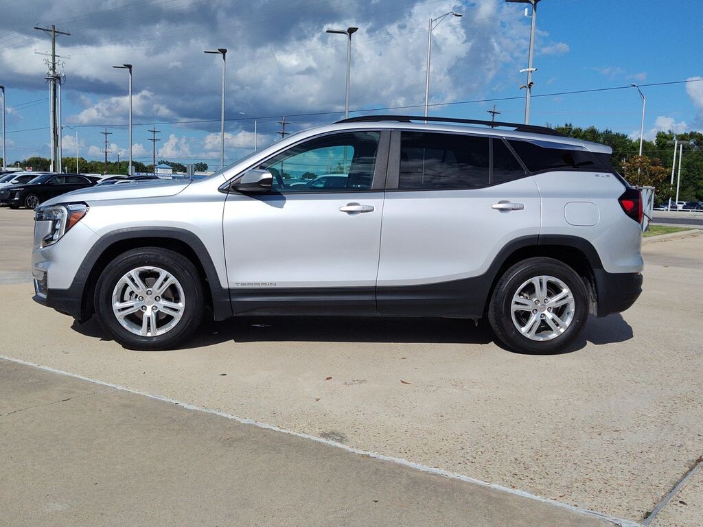 Used 2022 GMC Terrain SLE SUV