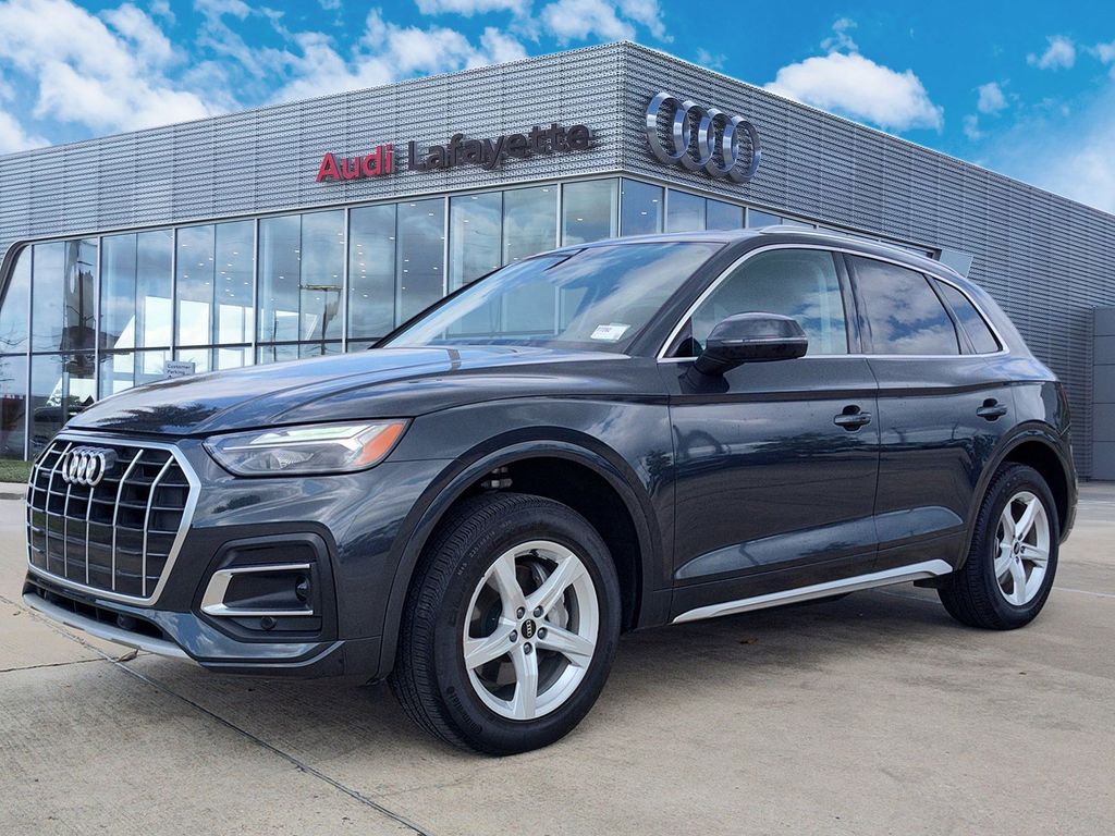 2023 Audi Q5 40 Premium's photo