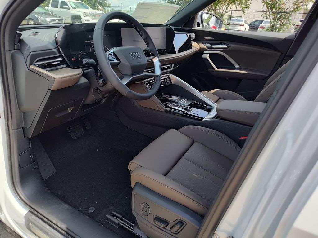 New 2026 Audi Q5 2.0T Premium Plus SUV