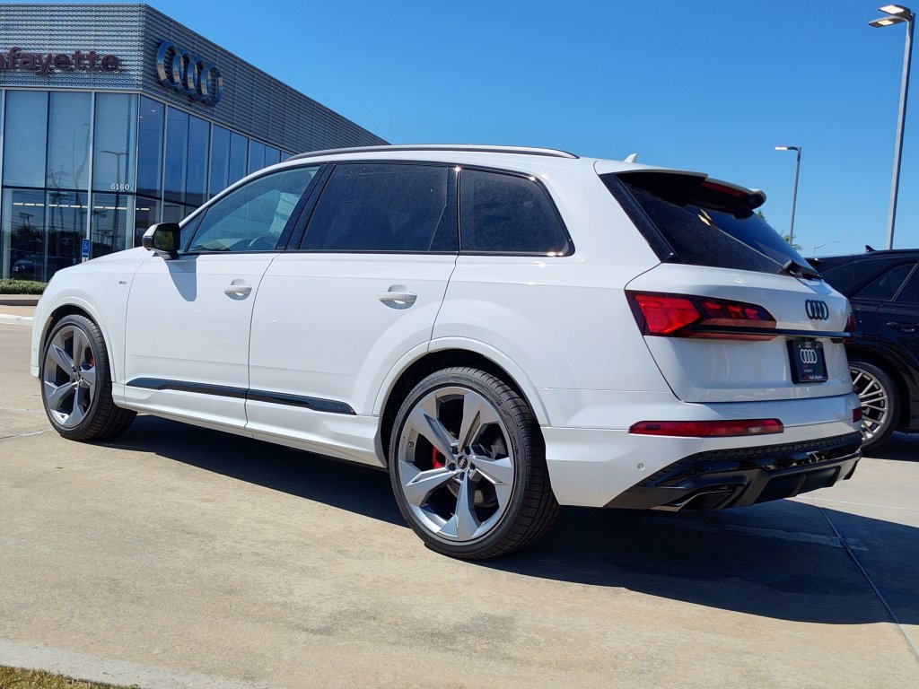 New 2026 Audi Q7 55 Premium SUV