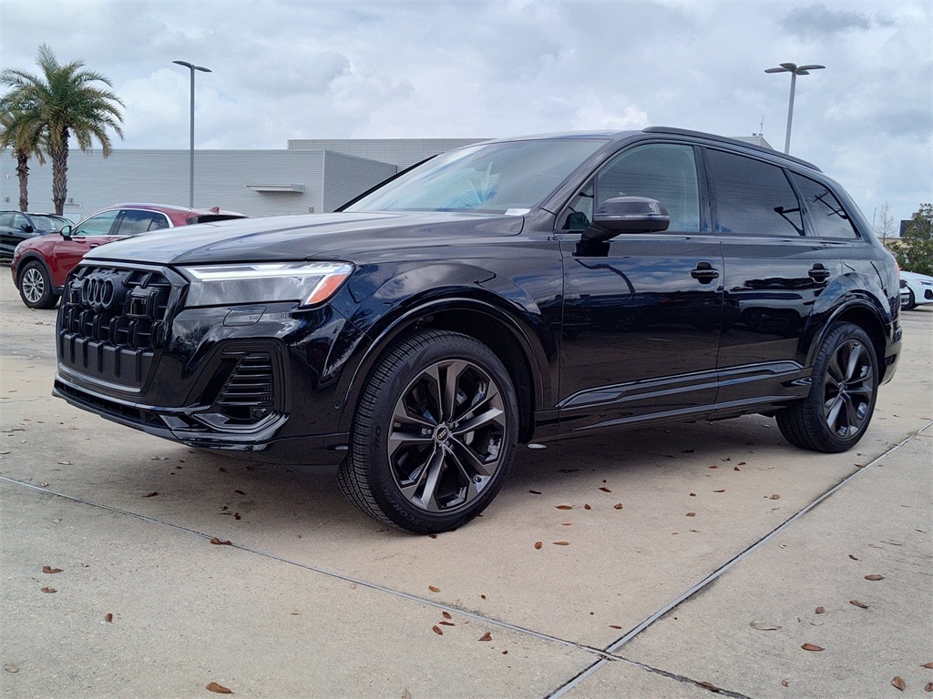 2025 Audi Q7 55 Premium Plus quattro Tiptronic's photo