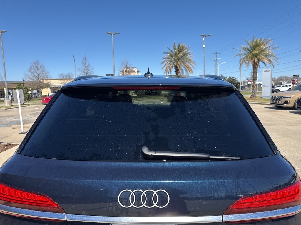 Used 2025 Audi Q7 45 Premium SUV