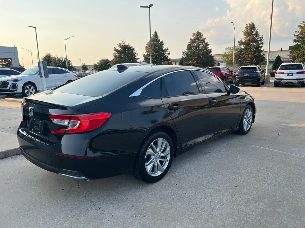 Used 2018 Honda Accord LX Sedan