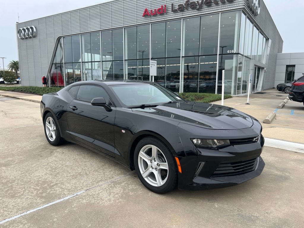 2018 Chevrolet Camaro 2.0 1LS's photo