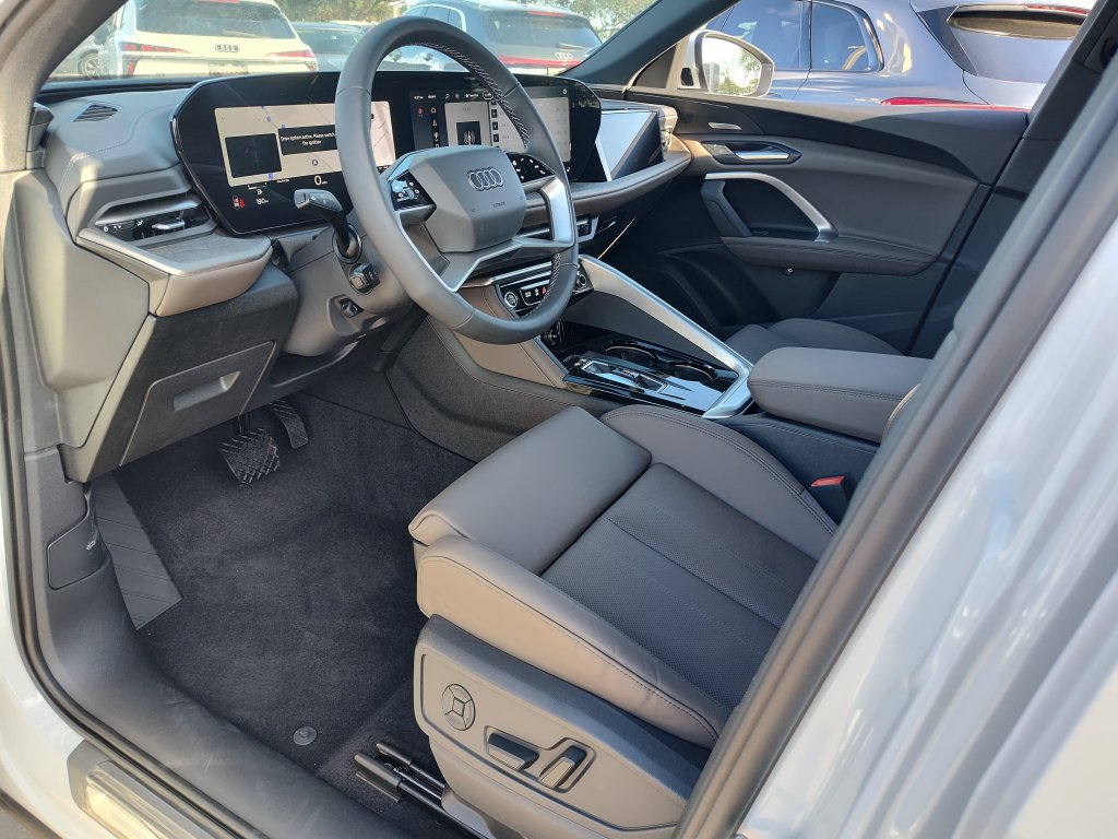 New 2026 Audi Q5 2.0T Prestige SUV