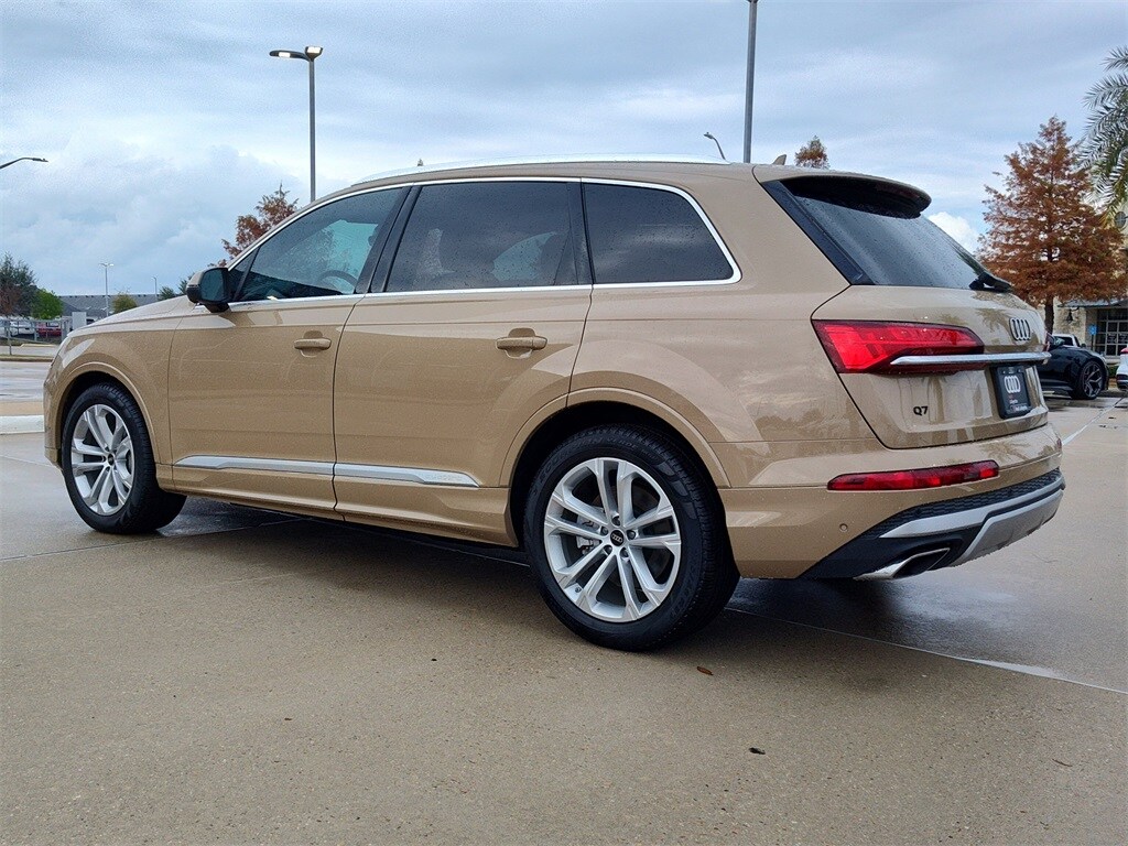 New 2025 Audi Q7 55 Prestige SUV