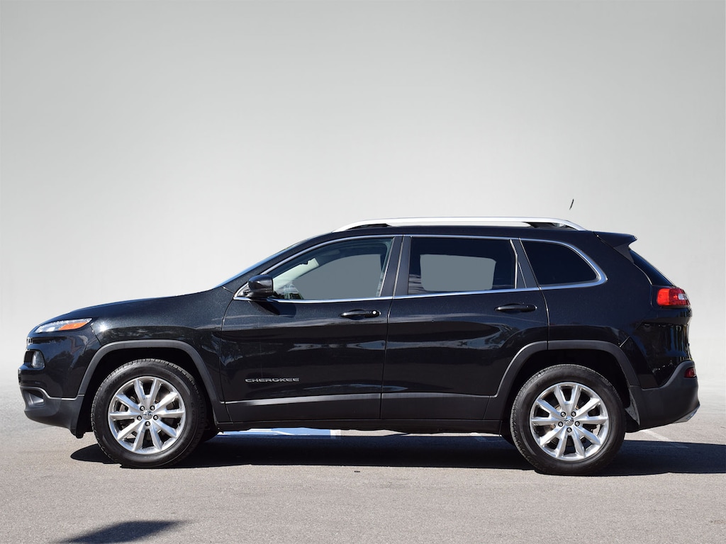 Used 2016 Jeep Limited SUV
