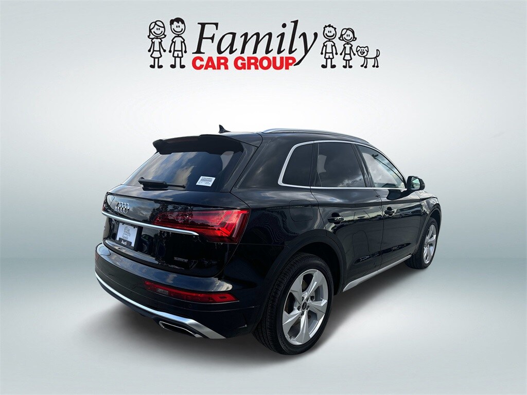 2025 Audi Q5 45 S line Premium Plus photo 3