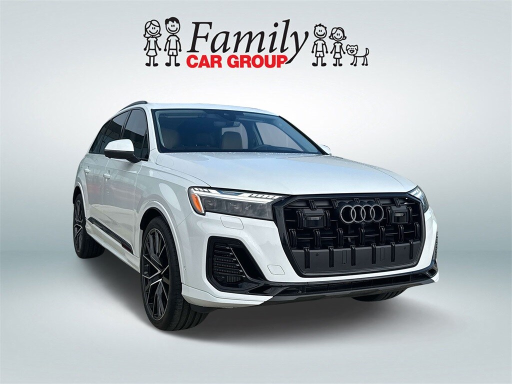 2025 Audi Q7 55 Prestige photo 2