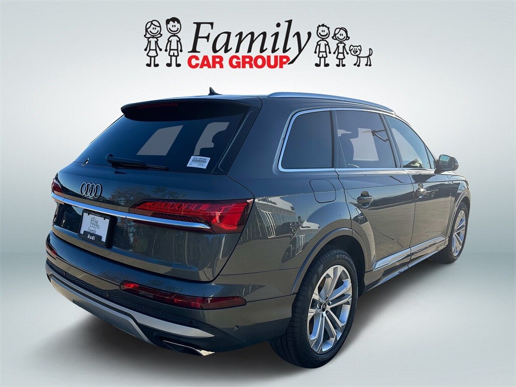 2025 Audi Q7 55 Prestige photo 3