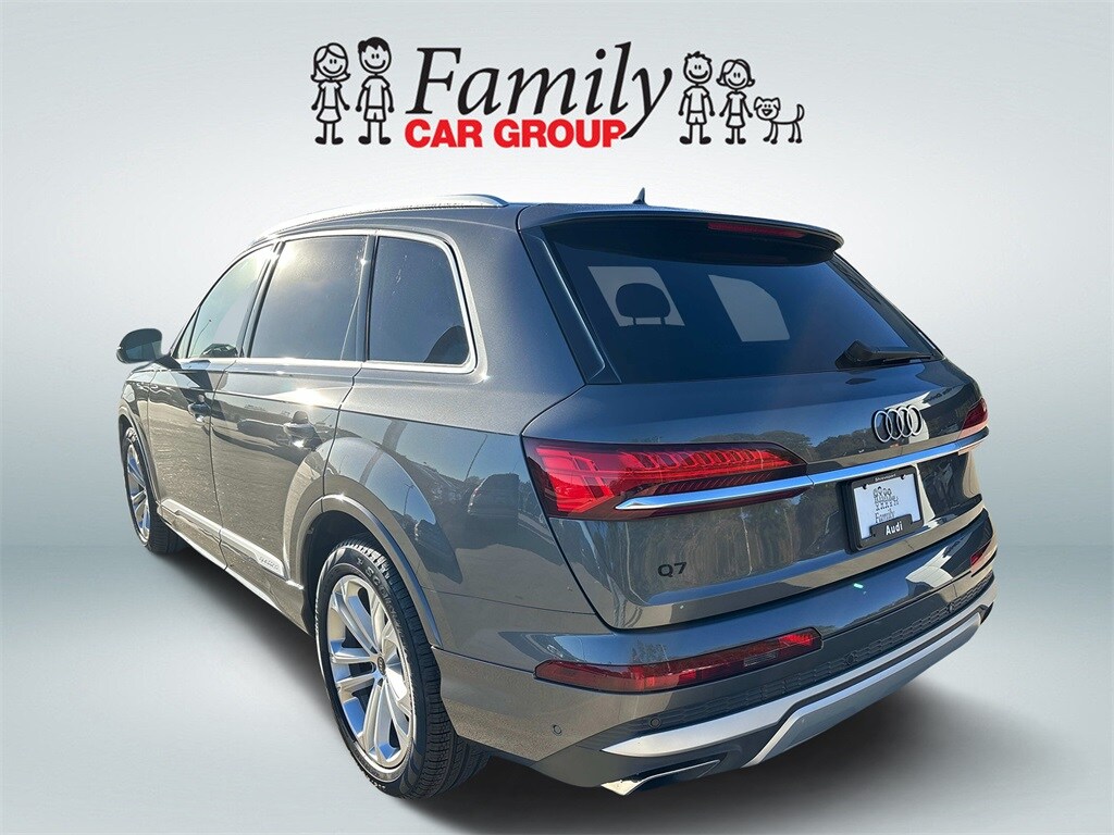 2025 Audi Q7 55 Prestige photo 4