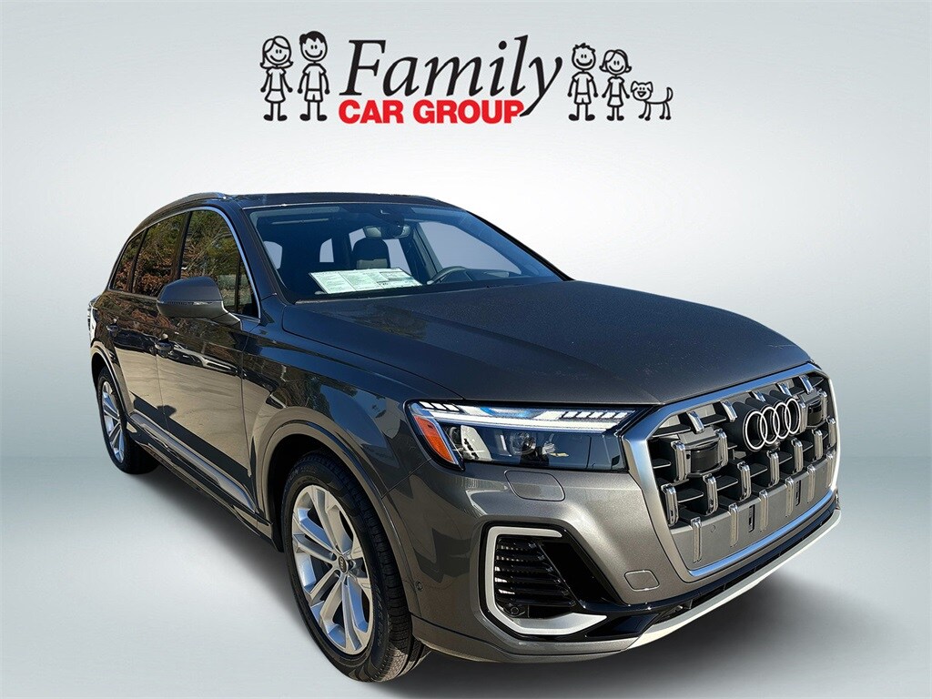 2025 Audi Q7 55 Prestige photo 2