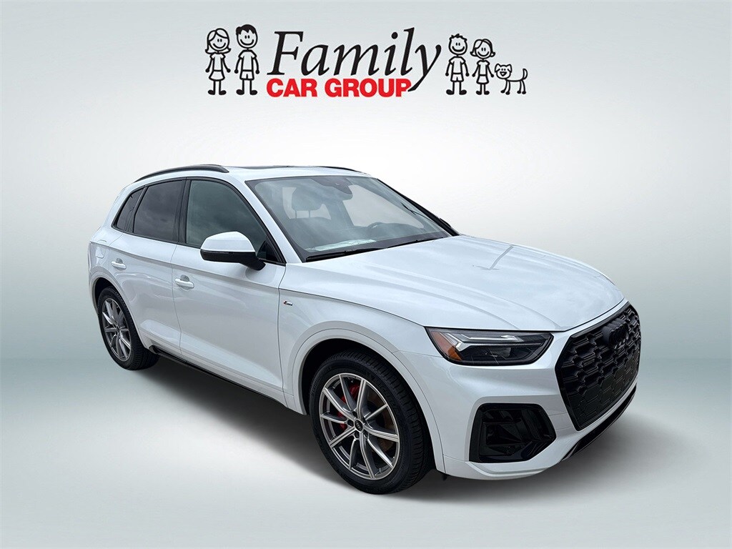 2025 Audi Q5 55 Premium Plus photo 2